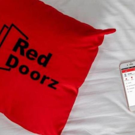 Reddoorz Plus Near Sukajadi 2 Bandung Eksteriør bilde