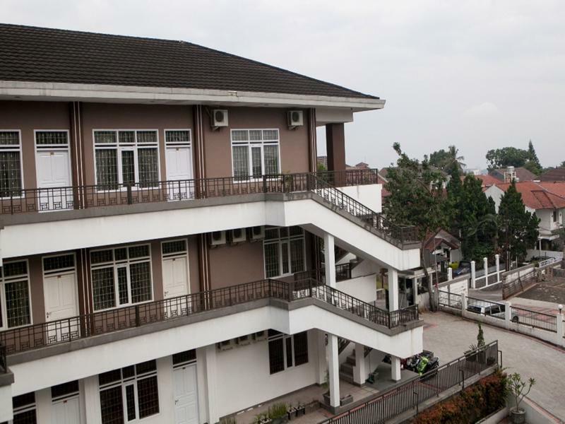 Reddoorz Plus Near Sukajadi 2 Bandung Eksteriør bilde