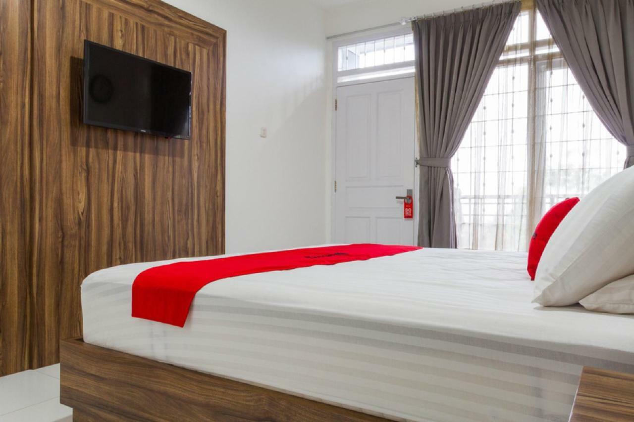 Reddoorz Plus Near Sukajadi 2 Bandung Eksteriør bilde
